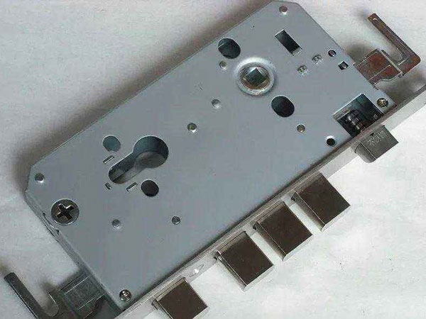 高州24小时上门开锁公司